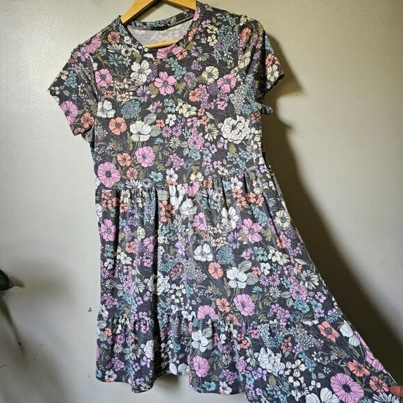 EUC LILY WHITE FLORAL CREW NECK BABYDOLL TIERED DRESS SIZE L - Picture 5 of 14